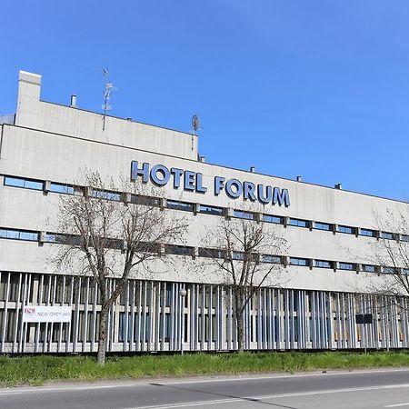 Hotel Forum SantʼIlario dʼEnza Zewnętrze zdjęcie